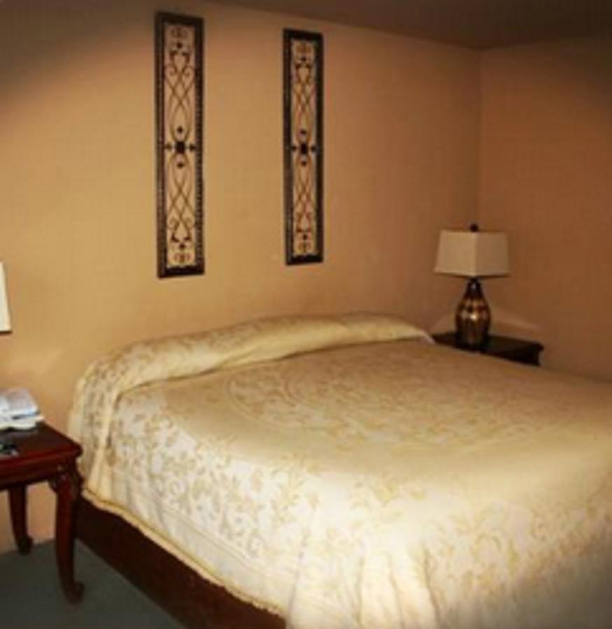 Wagon Wheel Inn Petal Habitación foto
